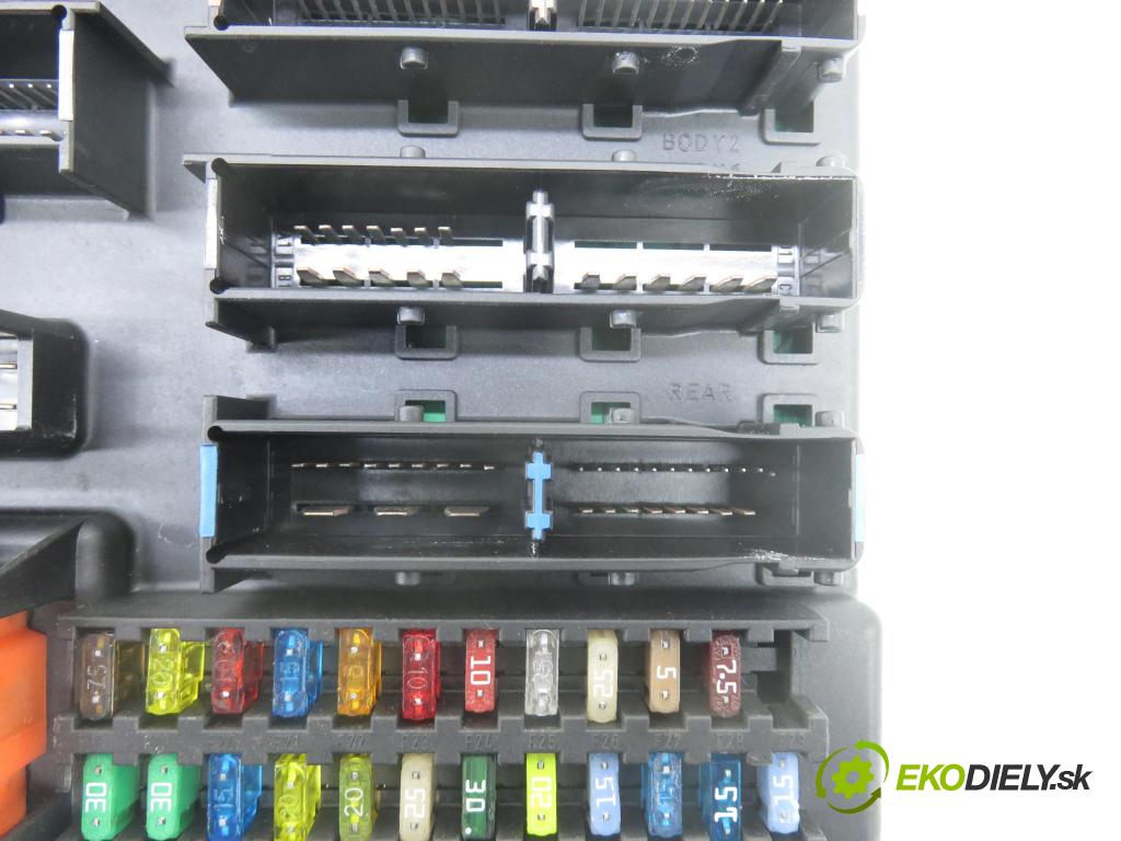 OPEL VECTRA C GTS (Z02) LIFTBACK 2005 114,00 2.2 direct 155 - Z 22 YH 2198,00 MODUL BSI 13189924EU