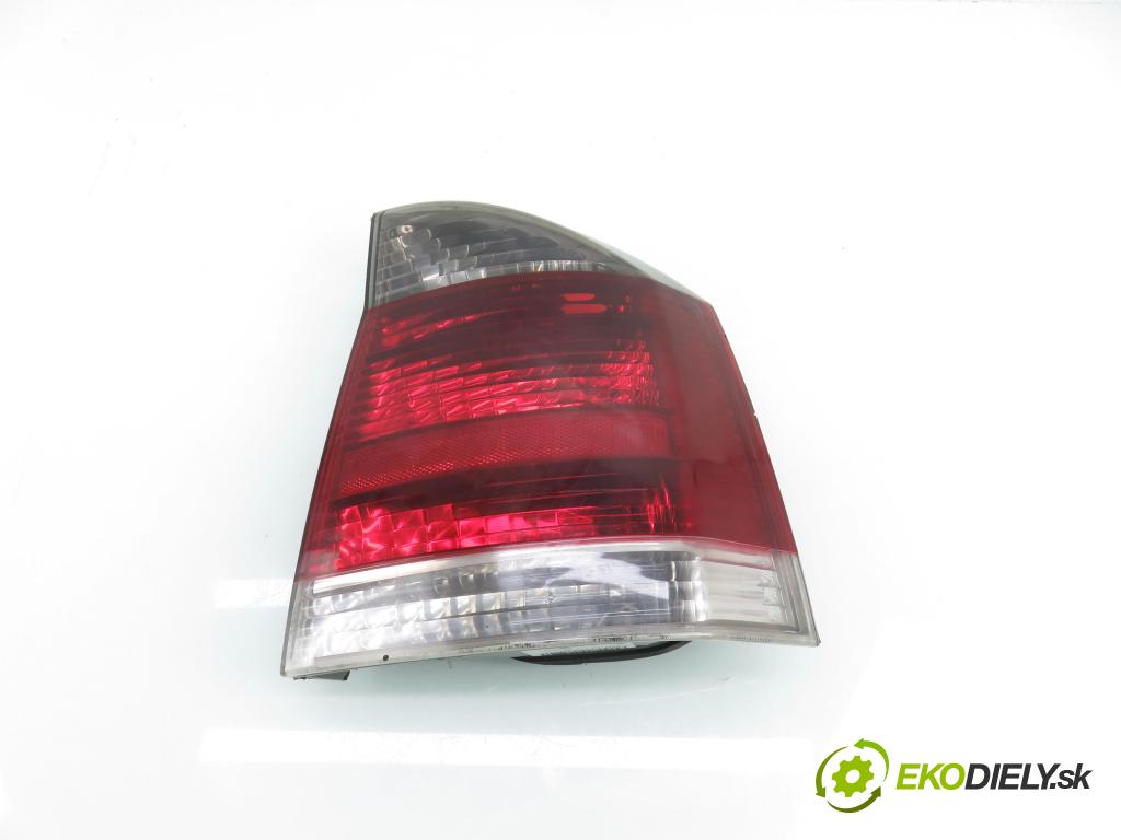 OPEL VECTRA C GTS (Z02) LIFTBACK 2005 114,00 2.2 direct 155 - Z 22 YH 2198,00 světlo pravé zadní 13157647BF