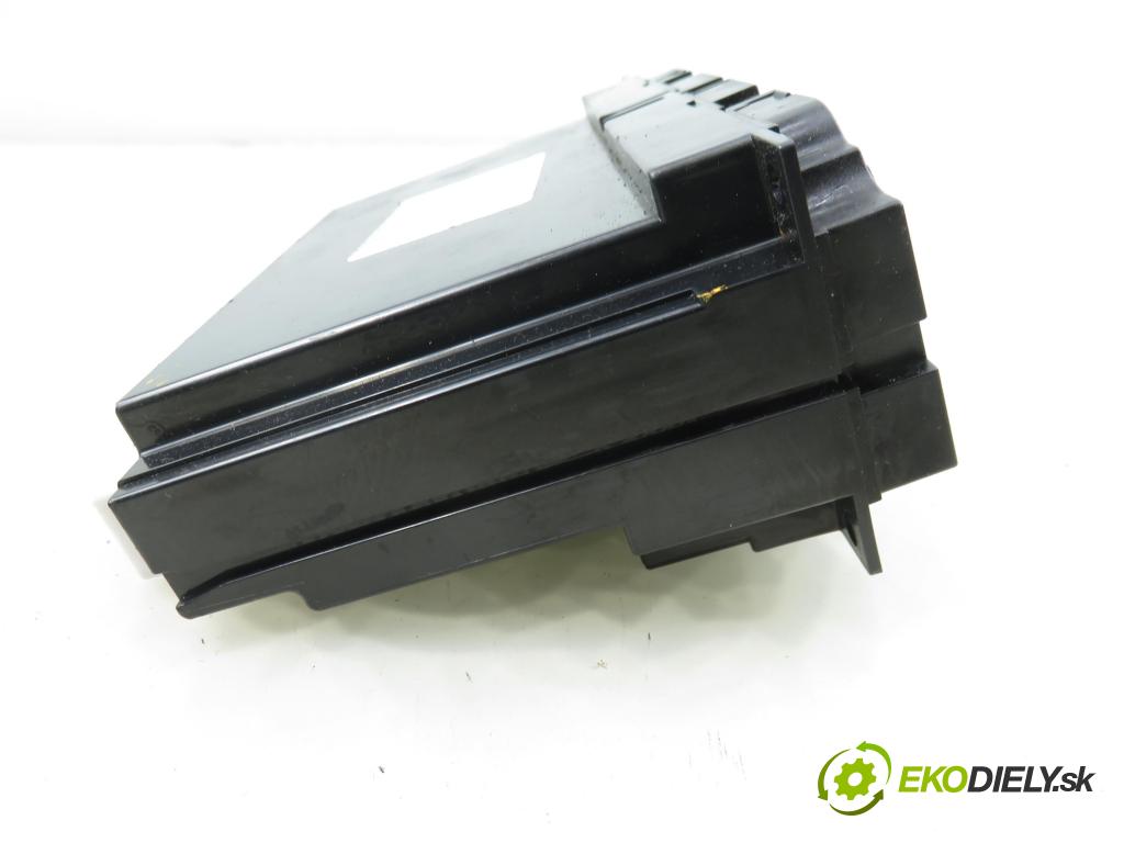 VW SHARAN (7M8, 7M9, 7M6) VAN 2002 85,00 1.9 TDI PD 115 4motion - AUY 1896,00 Panel kúrenia KLIMATRONIK YM2119988ACW ; 7M3907040B