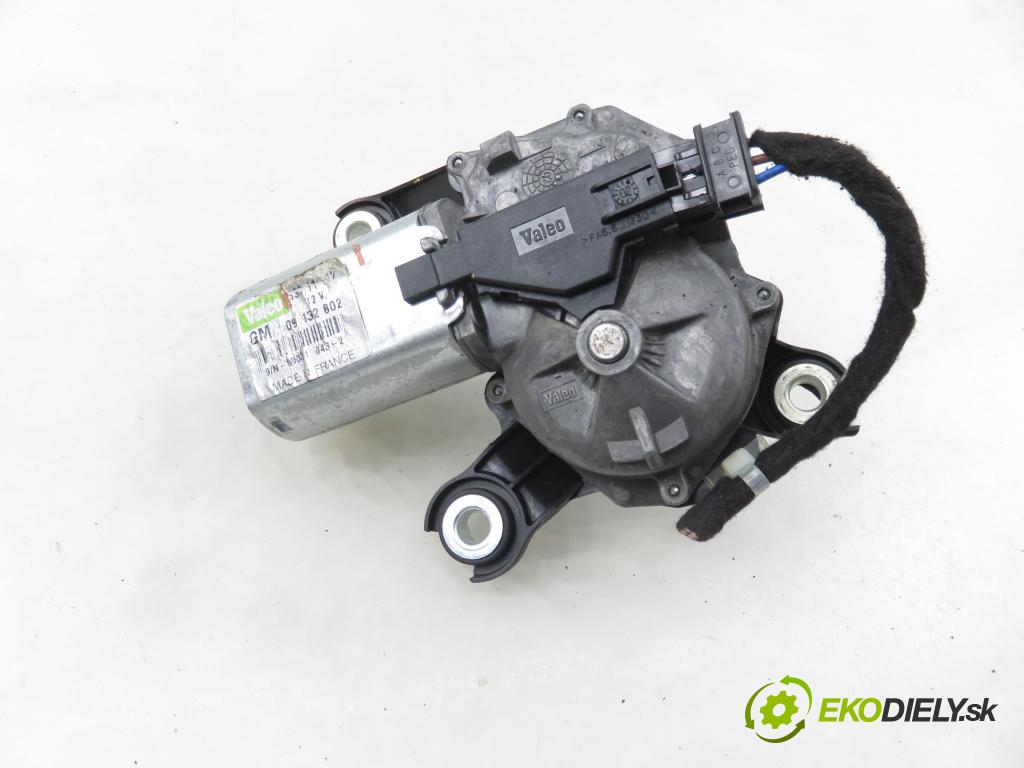 OPEL CORSA C (X01) HB 2002 43,00 1.0 12V 58 - Z 10 XE 973,00 Motorček stierače zadné 53011112