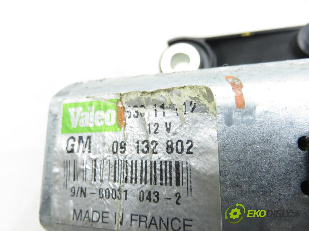 OPEL CORSA C (X01) HB 2002 43,00 1.0 12V 58 - Z 10 XE 973,00 Motorček stierače zadné 53011112