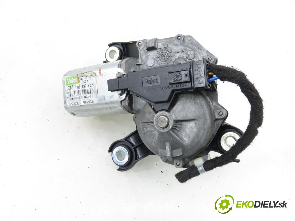 OPEL CORSA C (X01) HB 2002 43,00 1.0 12V 58 - Z 10 XE 973,00 Motorček stierače zadné 53011112