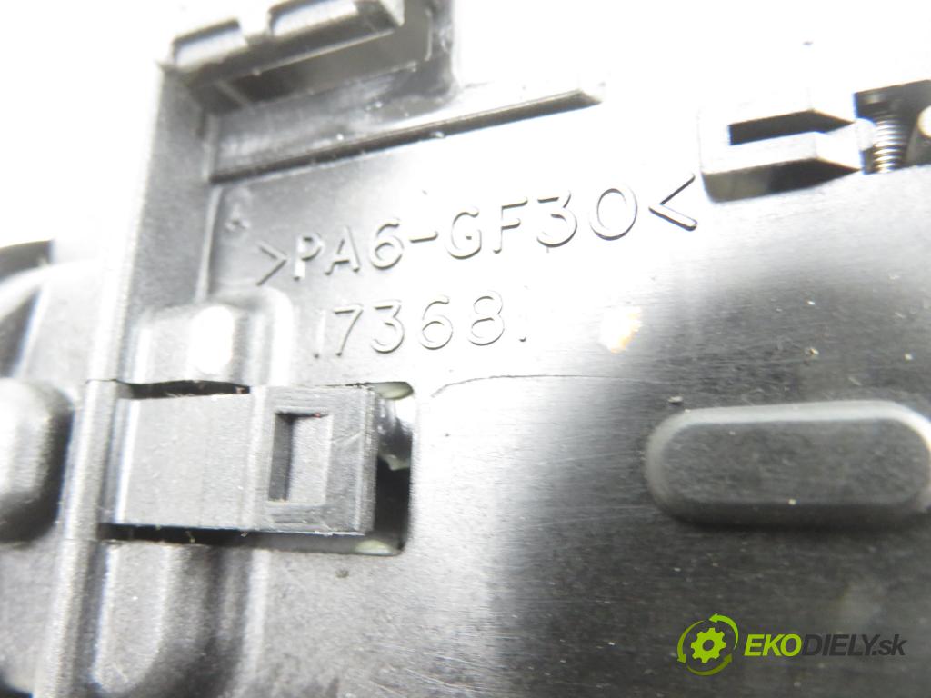 TOYOTA YARIS (_P1_) HB 2004 55,00 1.4 D-4D (NLP10_) - 1ND-TV 1364,00 / ŘAZENÍ / levá strana 173681