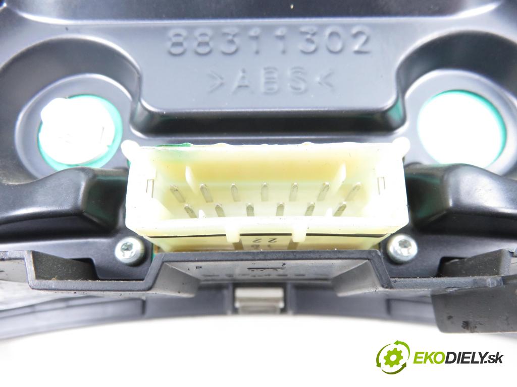 OPEL CORSA C (X01) HB 2002 43,00 1.0 12V 58 - Z 10 XE 973,00 prístrojovka elektrický 09166813FK