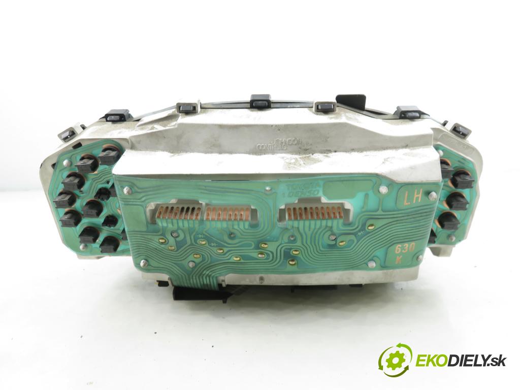 TOYOTA YARIS (_P1_) HB 2004 55,00 1.4 D-4D (NLP10_) - 1ND-TV 1364,00 Prístrojovka elektrický 21655865