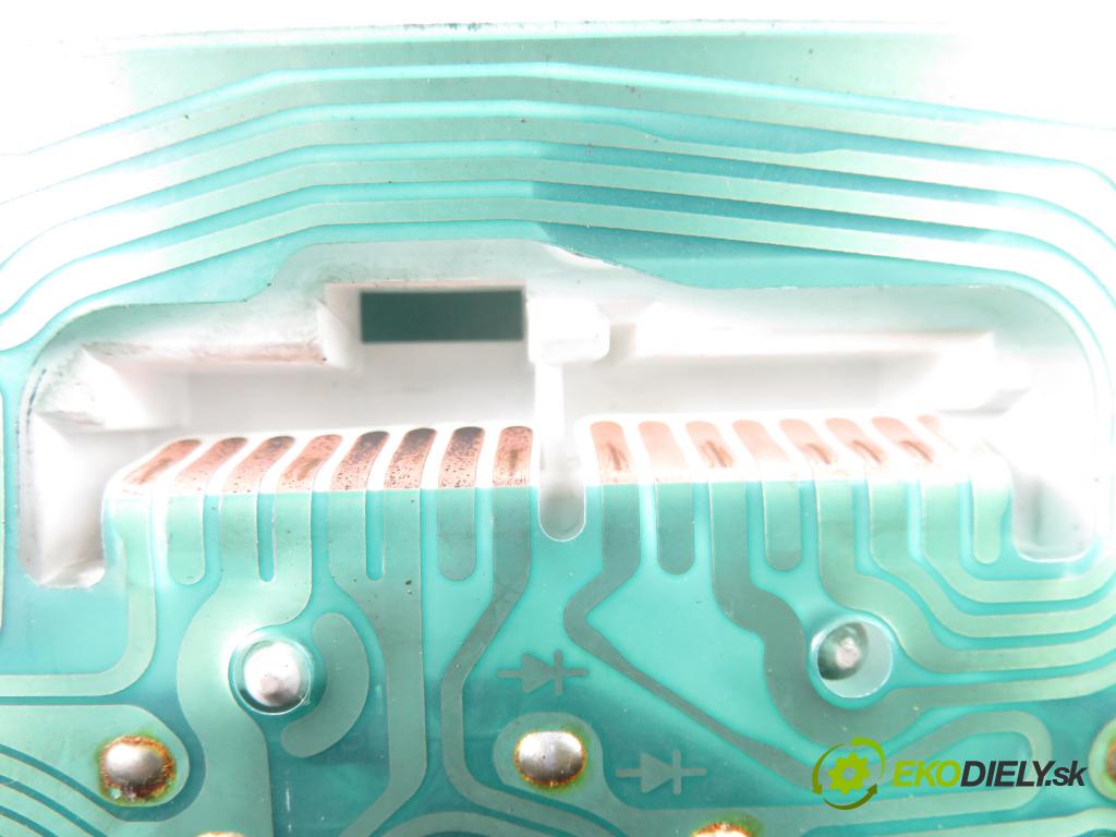 TOYOTA YARIS (_P1_) HB 2004 55,00 1.4 D-4D (NLP10_) - 1ND-TV 1364,00 Prístrojovka elektrický 21655865