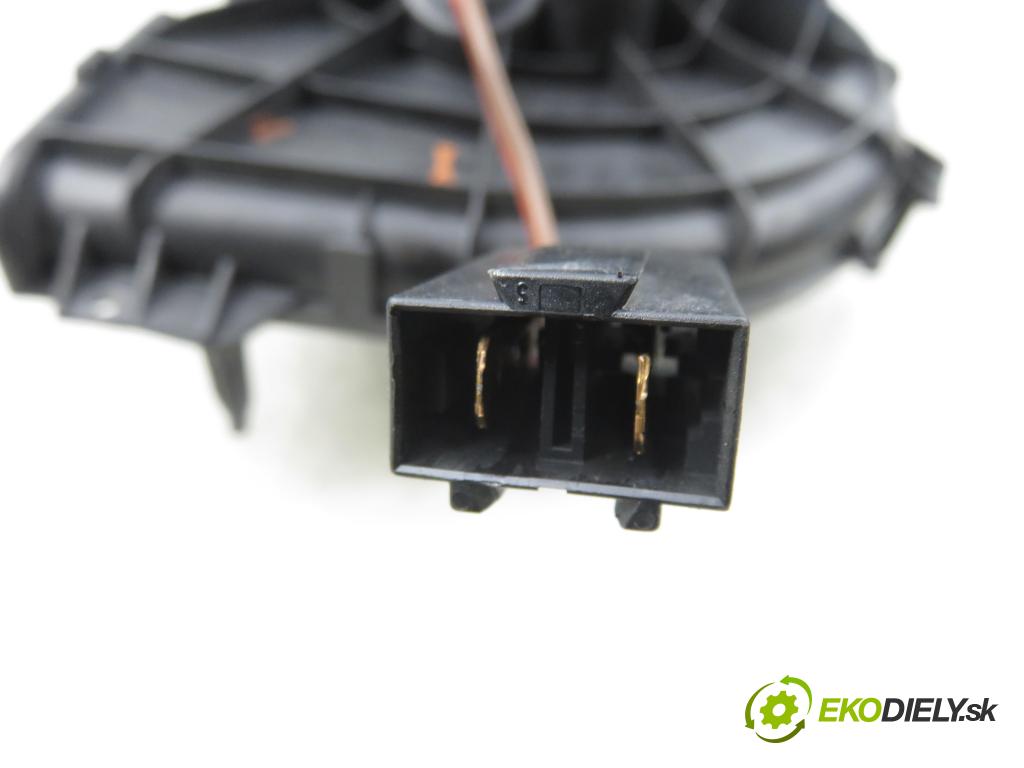 OPEL CORSA C (X01) HB 2004 51,00 1.3 CDTI - Z 13 DT 1248,00 Ventilátor vetráku 006453T