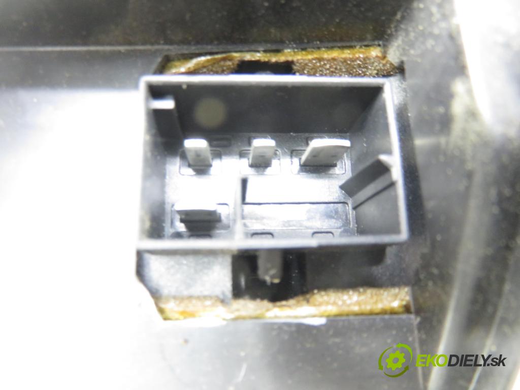 AUDI A3 (8P1) HB 2003 77,00 1.9 TDI PD 105 - BKC 1896,00 Ventilátor vetráku F983228M ; 1K1820015