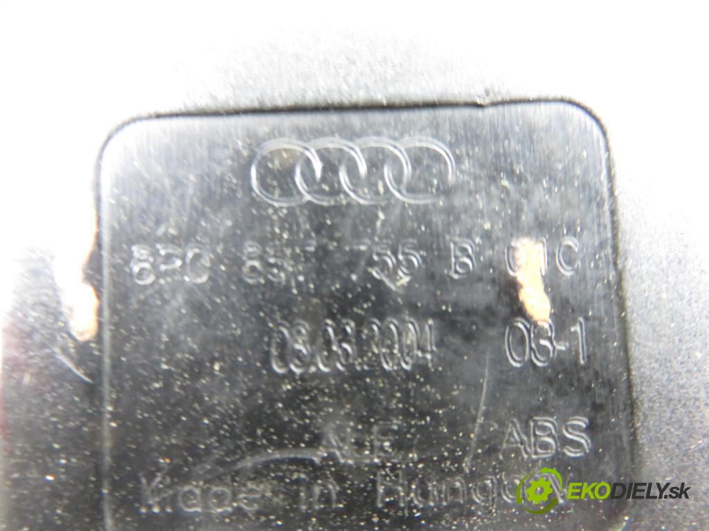 AUDI A3 (8P1) HB 2003 77,00 1.9 TDI PD 105 - BKC 1896,00 zapínače pásů PŘEDNÍ: 8P0857755B ; 8P0857756C