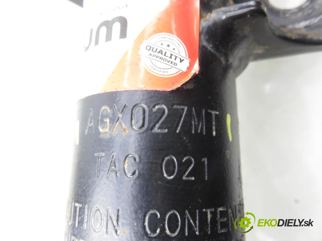 OPEL CORSA C (X01) HB 2002 43,00 1.0 12V 58 - Z 10 XE 973,00 MCPERSON LP AGX027MT