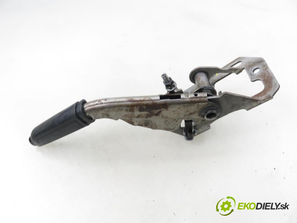 FORD FOCUS C-MAX (DM2) MINIVAN 2004 74,00 1.6 - HWDA 1596,00 PÁKA: brzdy MANUÁLNY: 3M512780AK