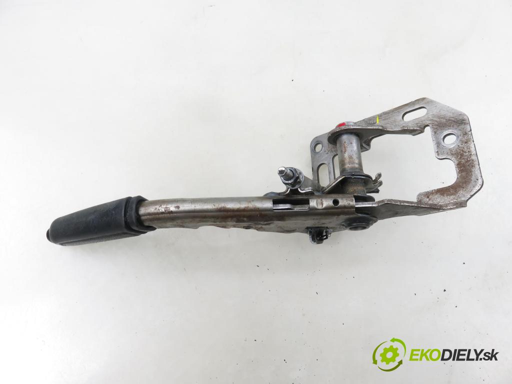 FORD FOCUS C-MAX (DM2) MINIVAN 2004 74,00 1.6 - HWDA 1596,00 PÁKA: brzdy MANUÁLNY: 3M512780AK