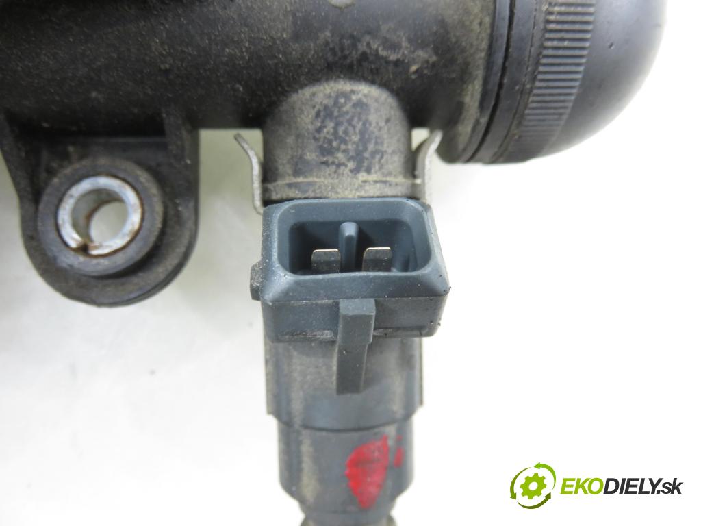 OPEL CORSA C (X01) HB 2002 43,00 1.0 12V 58 - Z 10 XE 973,00 Lišta vstrekovacia 0280155965 ; 0280151075 (Vstrekovacia lišta)