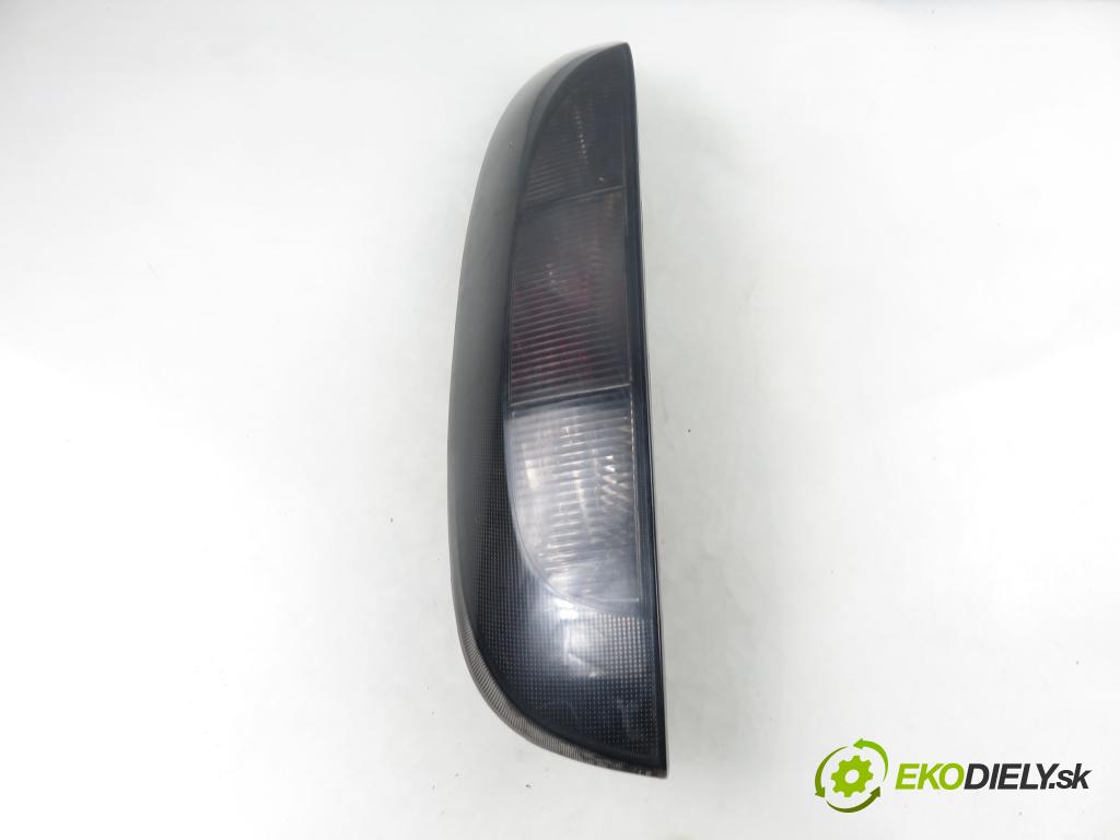 OPEL CORSA C (X01) HB 2004 51,00 1.3 CDTI - Z 13 DT 1248,00 Svetlo ľavé zadné 24457235
