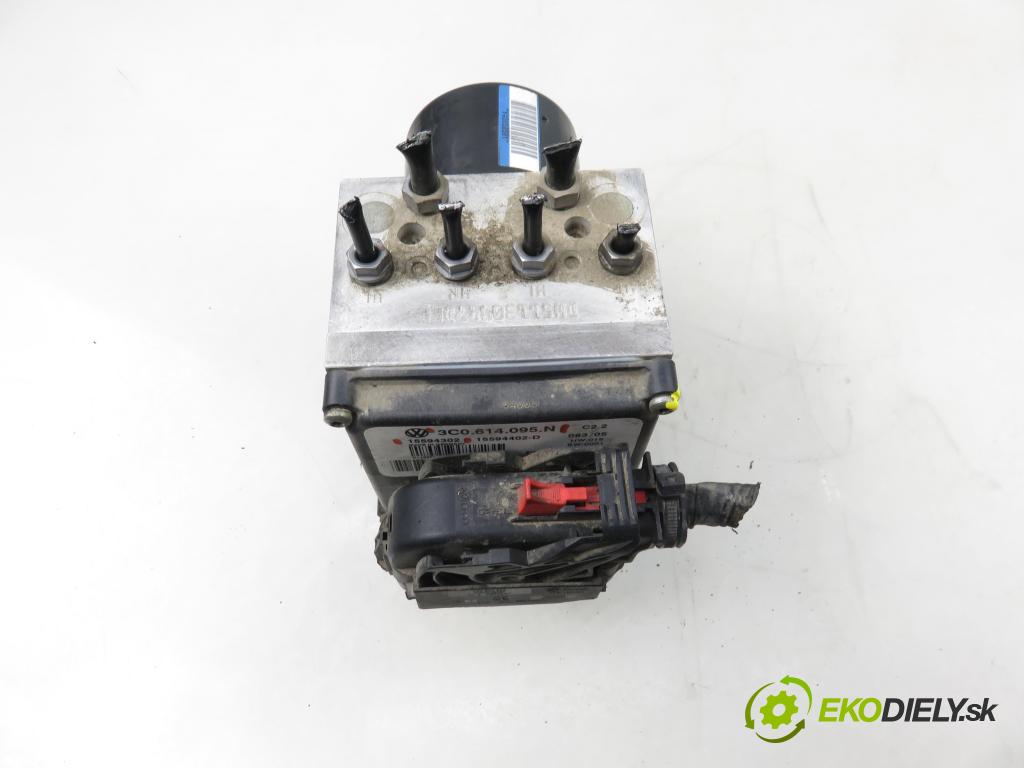 VW PASSAT B6 (3C2) SEDAN 2005 110,00 2.0 FSI - BLR 1984,00 Pumpa ABS 3C0614095N ; 15594302 (Pumpa ABS)