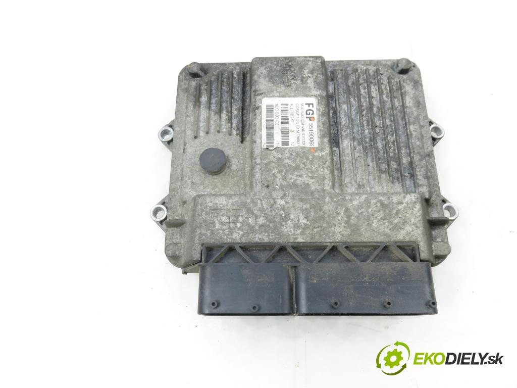 OPEL CORSA C (X01) HB 2004 51,00 1.3 CDTI - Z 13 DT 1248,00 řídící jednotka motora 55190069