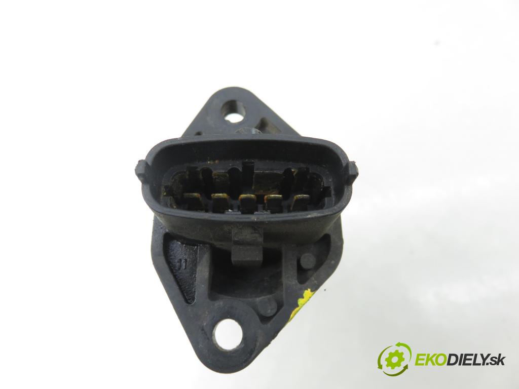 OPEL CORSA C (X01) HB 2004 51,00 1.3 CDTI - Z 13 DT 1248,00 váha vzduchu vzduchu F00C2G2063