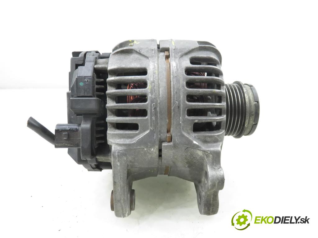 VW PASSAT B5 (3B2) SEDAN 1998 66,00 1.9 TDI 90 - AHU 1896,00 Alternátor 038903023L ; 0124325001 (Alternátor)