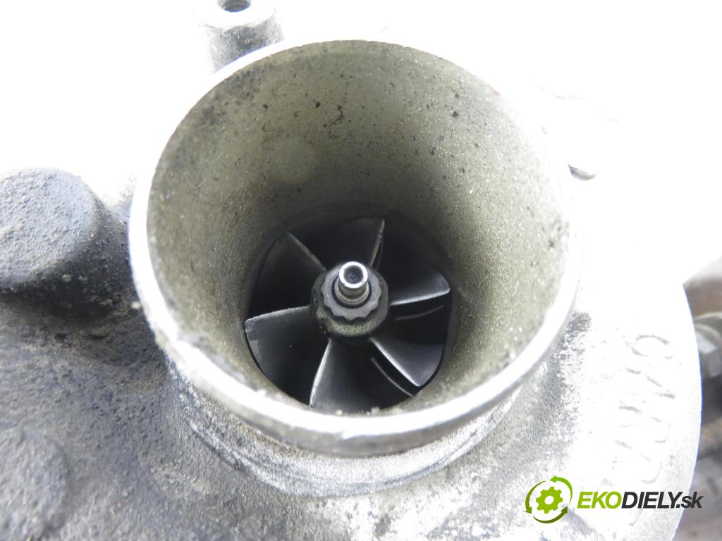 VW PASSAT B5 (3B2) SEDAN 1998 66,00 1.9 TDI 90 - AHU 1896,00 RYCHLONABÍJEČKA: 028145702N (Kompletní turbodmychadlo)