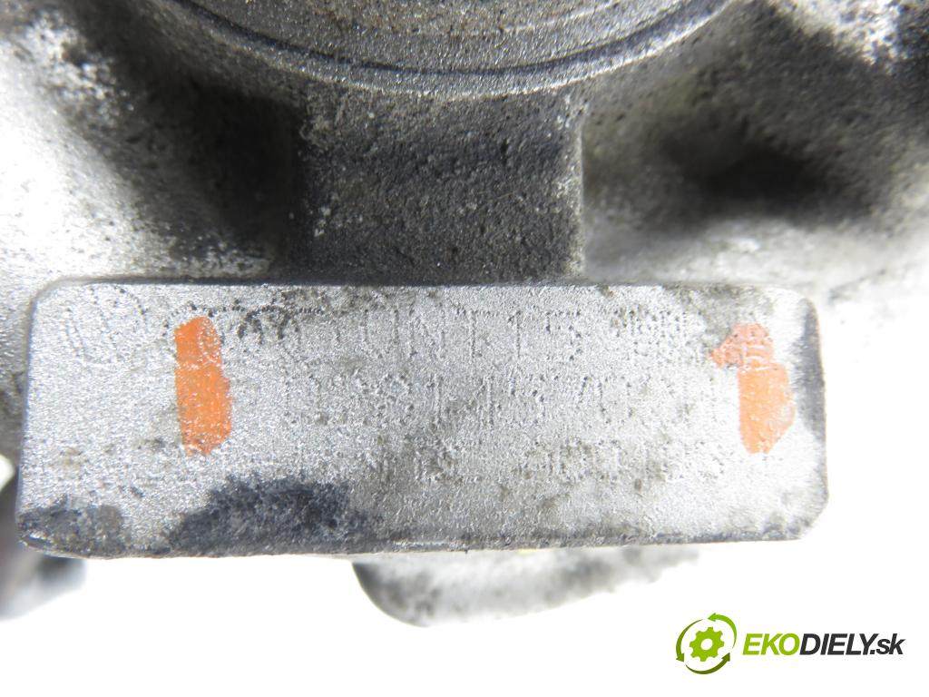 VW PASSAT B5 (3B2) SEDAN 1998 66,00 1.9 TDI 90 - AHU 1896,00 RYCHLONABÍJEČKA: 028145702N (Kompletní turbodmychadlo)