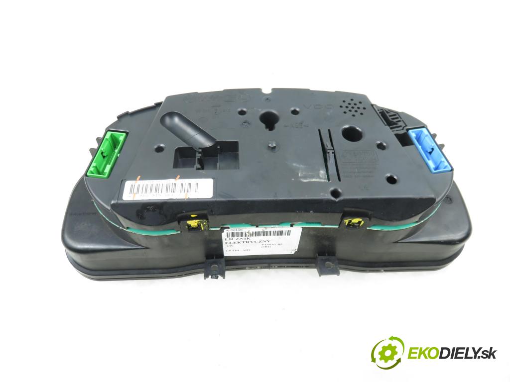 VW PASSAT B5 (3B2) SEDAN 1998 66,00 1.9 TDI 90 - AHU 1896,00 prístrojovka elektrický 3B0919861J