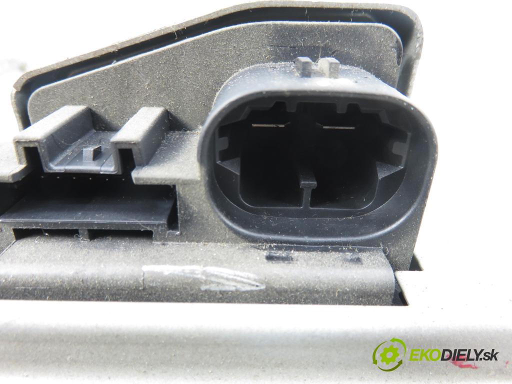 RENAULT SCENIC II (JM0/1_) MINIVAN 2003 88,00 1.9 dCi 120 - F9Q 812 1870,00 serv/podporovanie elektrické 8200035272 ; 50300389