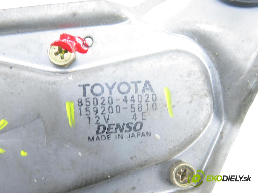 TOYOTA AVENSIS VERSO (_M2_) MINIVAN 2003 85,00 2.0 D (CLM20_) - 1CD-FTV 1995,00 Motorček stierače zadné 8502044020 ; 1592005810
