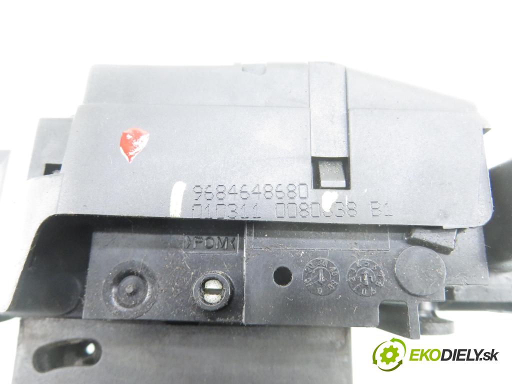 PEUGEOT 508 SW I (8E_) KOMBI 2011 115,00 1.6 THP - 5FV (EP6CDT) 1598,00 zámok dverí kufor EL. 9684648680