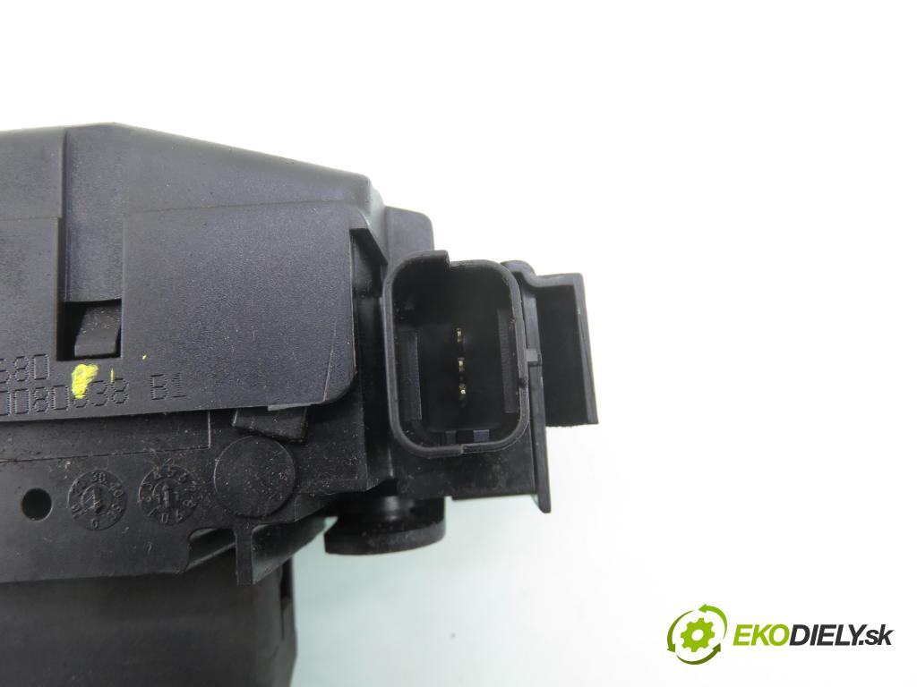 PEUGEOT 508 SW I (8E_) KOMBI 2011 115,00 1.6 THP - 5FV (EP6CDT) 1598,00 zámok dverí kufor EL. 9684648680