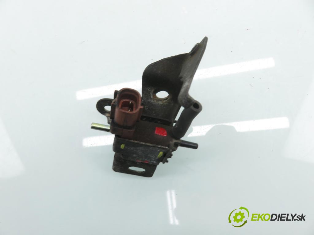 TOYOTA COROLLA kombi (_E12_) KOMBI 2004 66,00 2.0 D-4D (CDE120_) - 1CD-FTV 1995,00 ELEKTROVENTIL: VAKUUM: 2586027010 ; 1846004030