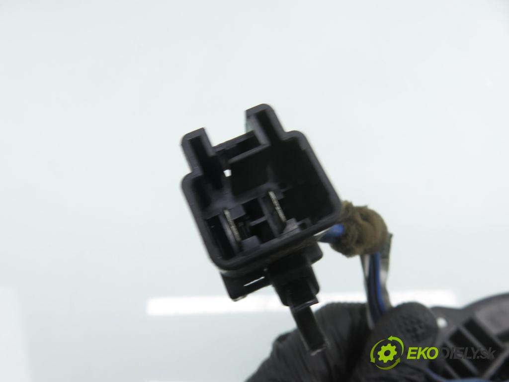 TOYOTA AVENSIS VERSO (_M2_) MINIVAN 2003 85,00 2.0 D (CLM20_) - 1CD-FTV 1995,00 Ventilátor vetráku 1940007340