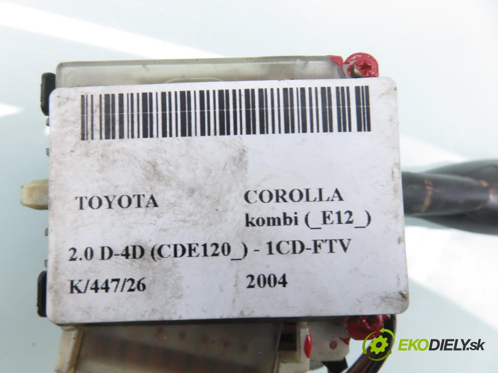 TOYOTA COROLLA kombi (_E12_) KOMBI 2004 66,00 2.0 D-4D (CDE120_) - 1CD-FTV 1995,00 / páčka ľavá strana 1736481