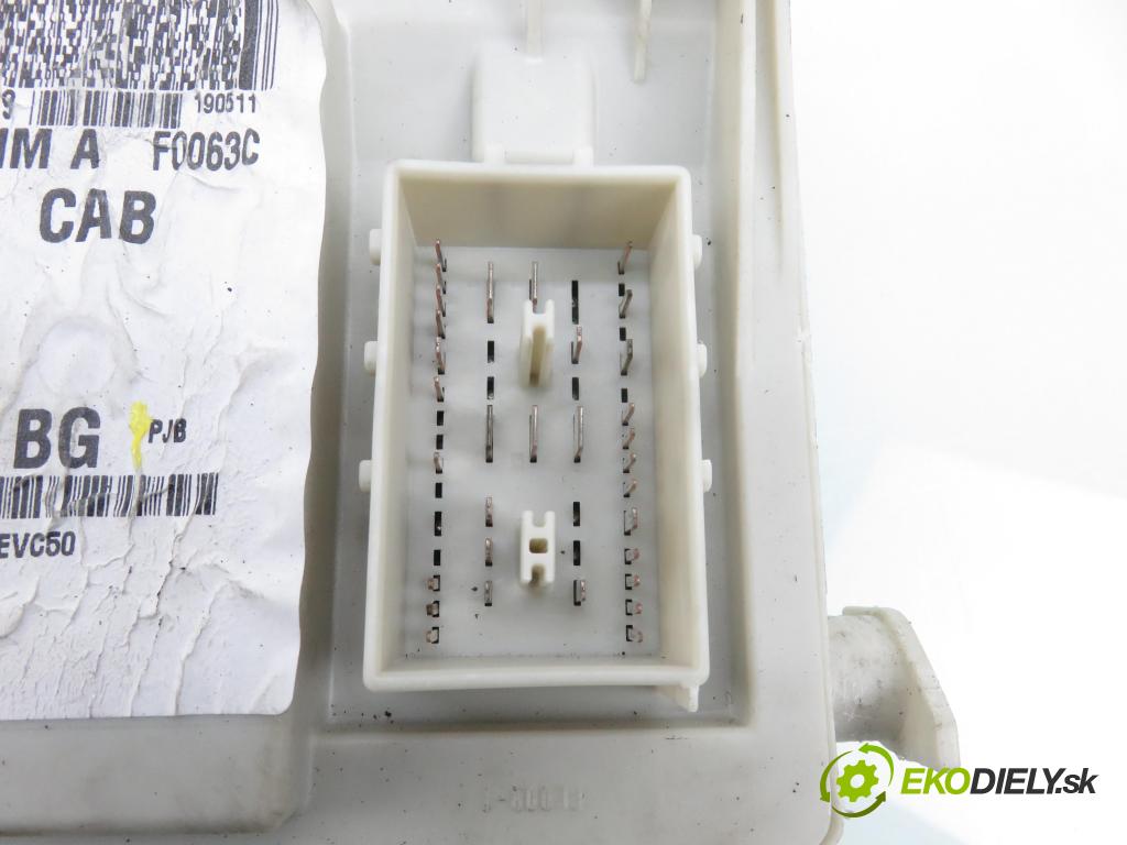 FORD FOCUS C-MAX (DM2) MINIVAN 2004 74,00 1.6 - HWDA 1596,00 MODUL BSI 3M5T14A073BG