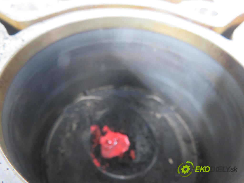 PEUGEOT 508 SW I (8E_) KOMBI 2011 115,00 1.6 THP - 5FV (EP6CDT) 1598,00 JEDNOTKA: motora 5F02 ; 5FV (Blok motoru)