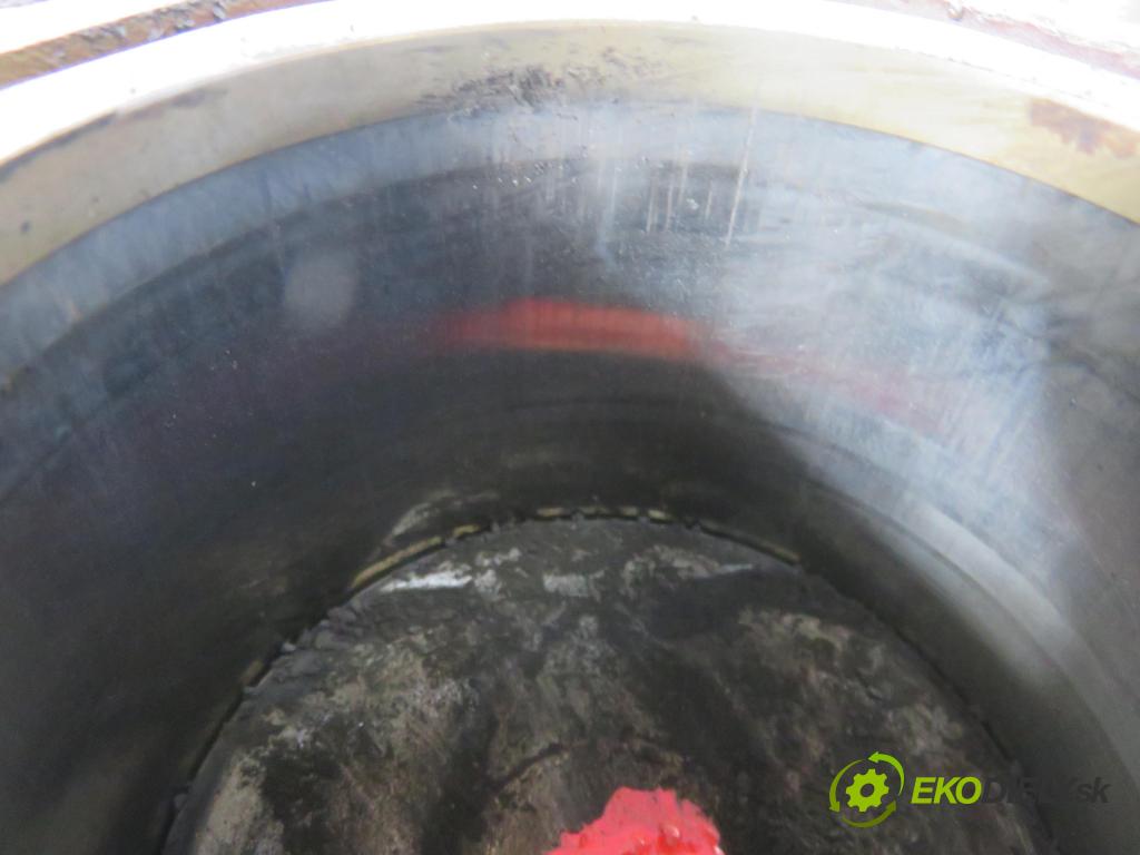 PEUGEOT 508 SW I (8E_) KOMBI 2011 115,00 1.6 THP - 5FV (EP6CDT) 1598,00 JEDNOTKA: motora 5F02 ; 5FV (Blok motoru)