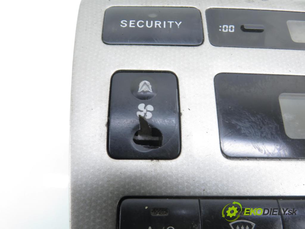 TOYOTA COROLLA kombi (_E12_) KOMBI 2004 66,00 2.0 D-4D (CDE120_) - 1CD-FTV 1995,00 Panel topení KLIMATRONIK 5593013070