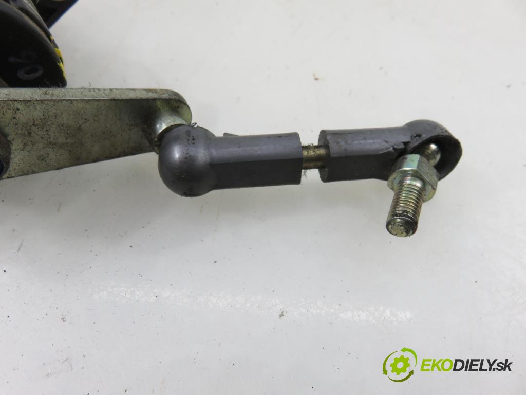 LAND ROVER FREELANDER (L314) SUV 1999 72,00 2.0 DI 4x4 - 20 T2N 1994,00 potenciometr plynového pedálu 0281002329 (Potenciometr plynového pedálu)