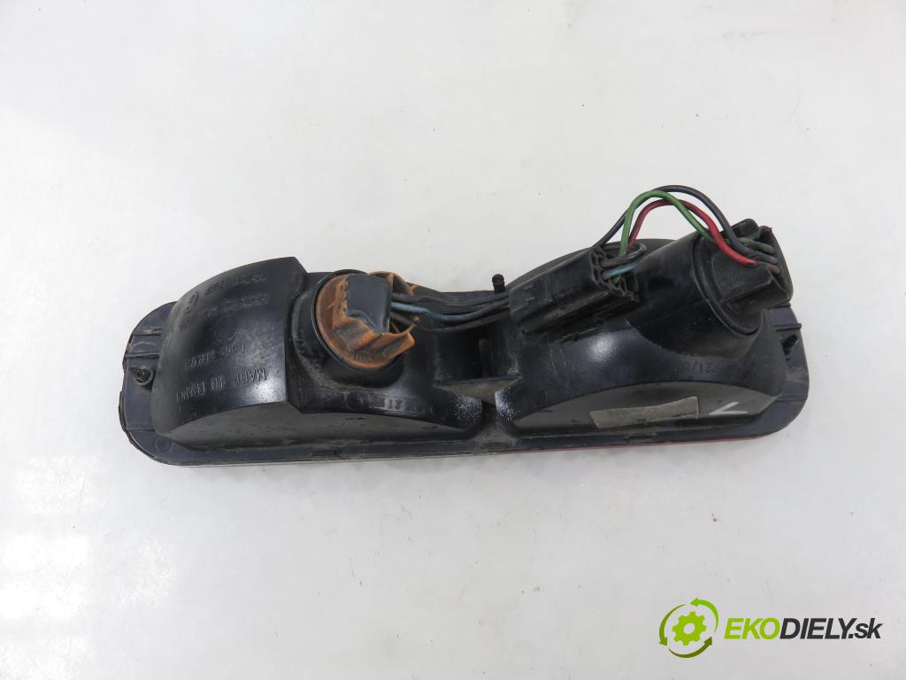 LAND ROVER FREELANDER (L314) SUV 1999 72,00 2.0 DI 4x4 - 20 T2N 1994,00 světlo mlhové ZADNÍ: