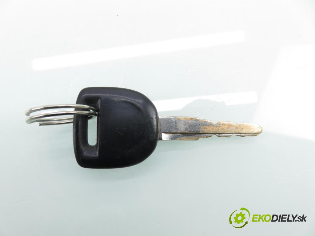 MAZDA 2 (DY) HB 2004 59,00 1.4 - FXJA 1388,00 spinačka / zámky VP2ALF15607AC