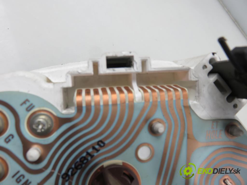 LAND ROVER FREELANDER (L314) SUV 1999 72,00 2.0 DI 4x4 - 20 T2N 1994,00 Prístrojovka elektrický LR0008004