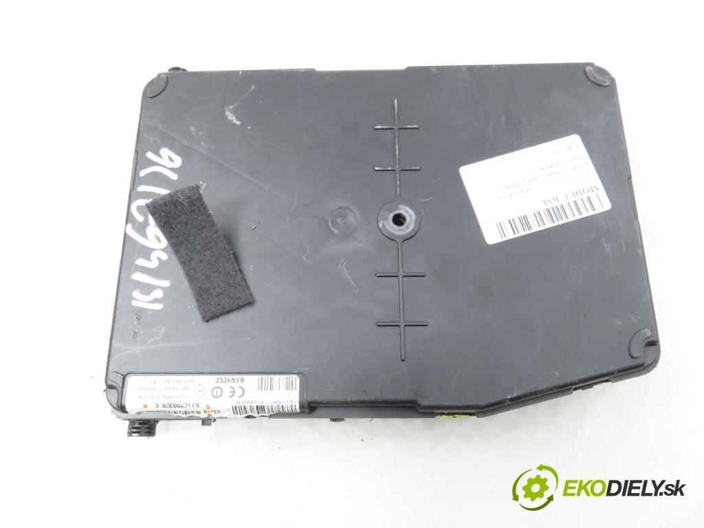 RENAULT SCENIC II (JM0/1_) MINIVAN 2003 88,00 1.9 dCi 120 - F9Q 812 1870,00 MODUL BSI 8200306435 ; S118400320C