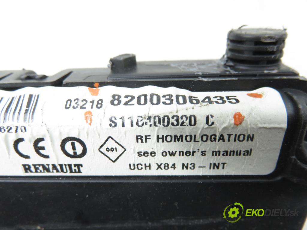 RENAULT SCENIC II (JM0/1_) MINIVAN 2003 88,00 1.9 dCi 120 - F9Q 812 1870,00 MODUL BSI 8200306435 ; S118400320C