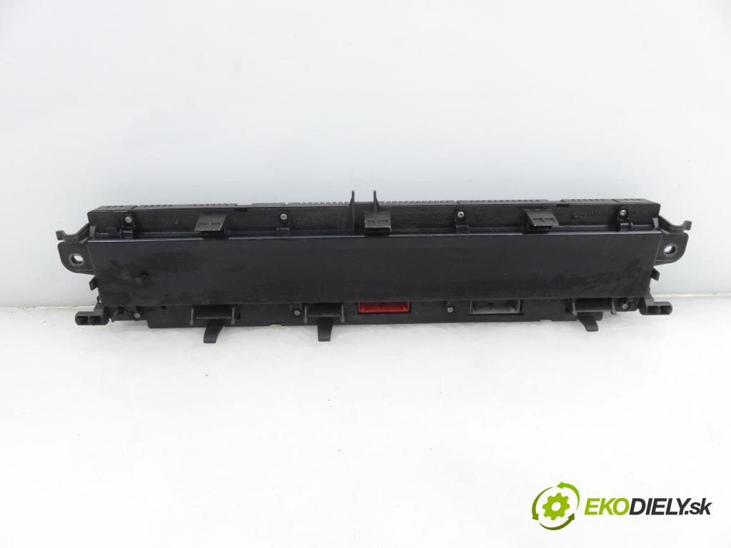 RENAULT SCENIC II (JM0/1_) MINIVAN 2003 88,00 1.9 dCi 120 - F9Q 812 1870,00 Prístrojovka elektrický P8200353671C