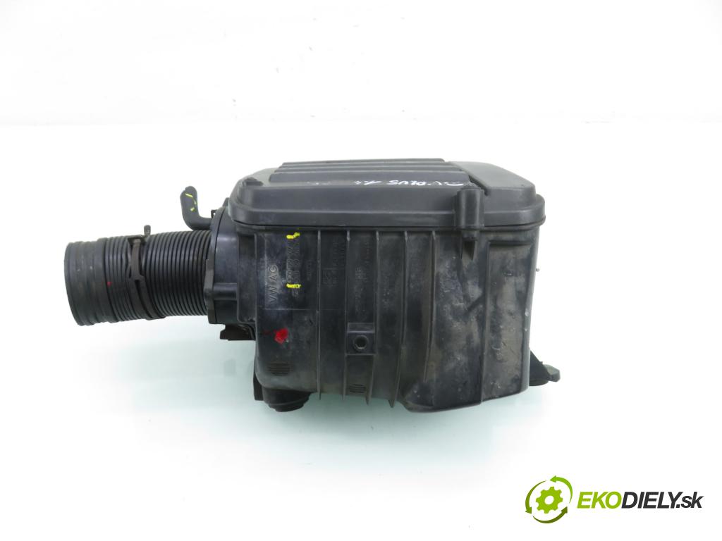 VW PASSAT B6 (3C2) SEDAN 2005 110,00 2.0 FSI - BLR 1984,00 obal filtra vzduchu 3C0129601AC ; 3C0129607S (Kryt vzduchového filtru)