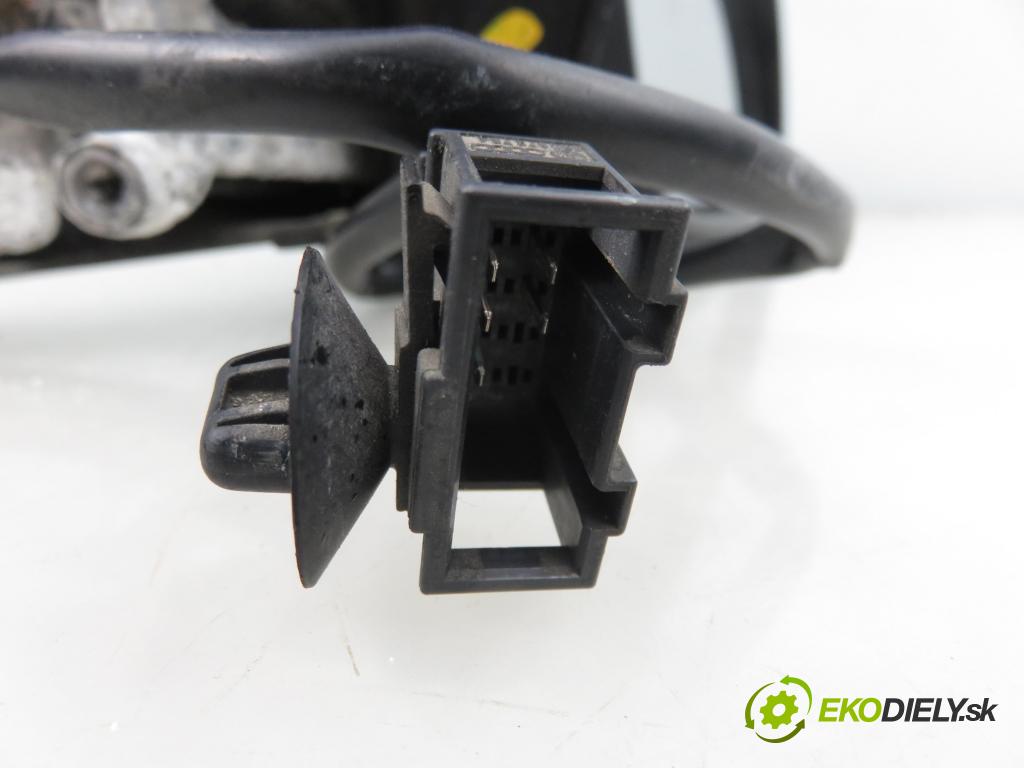 SKODA ROOMSTER (5J) HB 2010 51,00 1.4 TDI - BNM 1422,00 Spätné zrkadlo