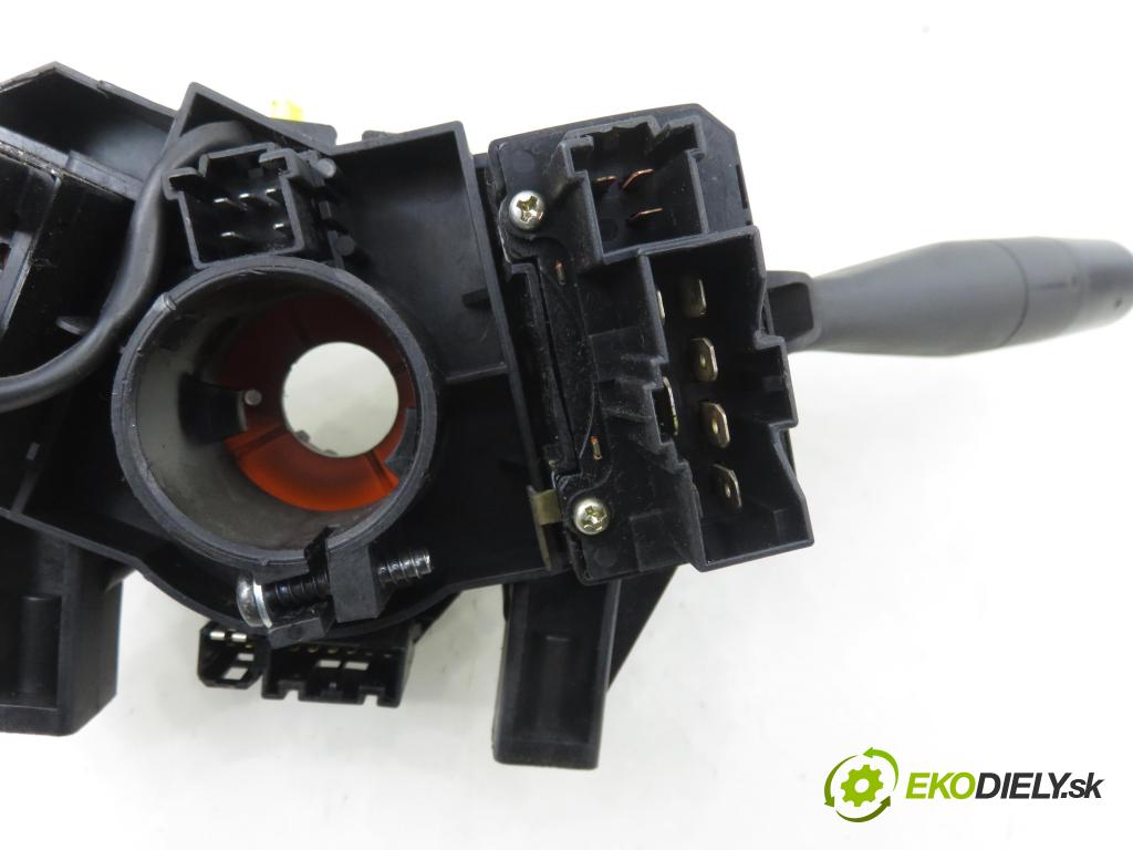 LAND ROVER FREELANDER (L314) SUV 1999 72,00 2.0 DI 4x4 - 20 T2N 1994,00 páčka/prepínač 54353799