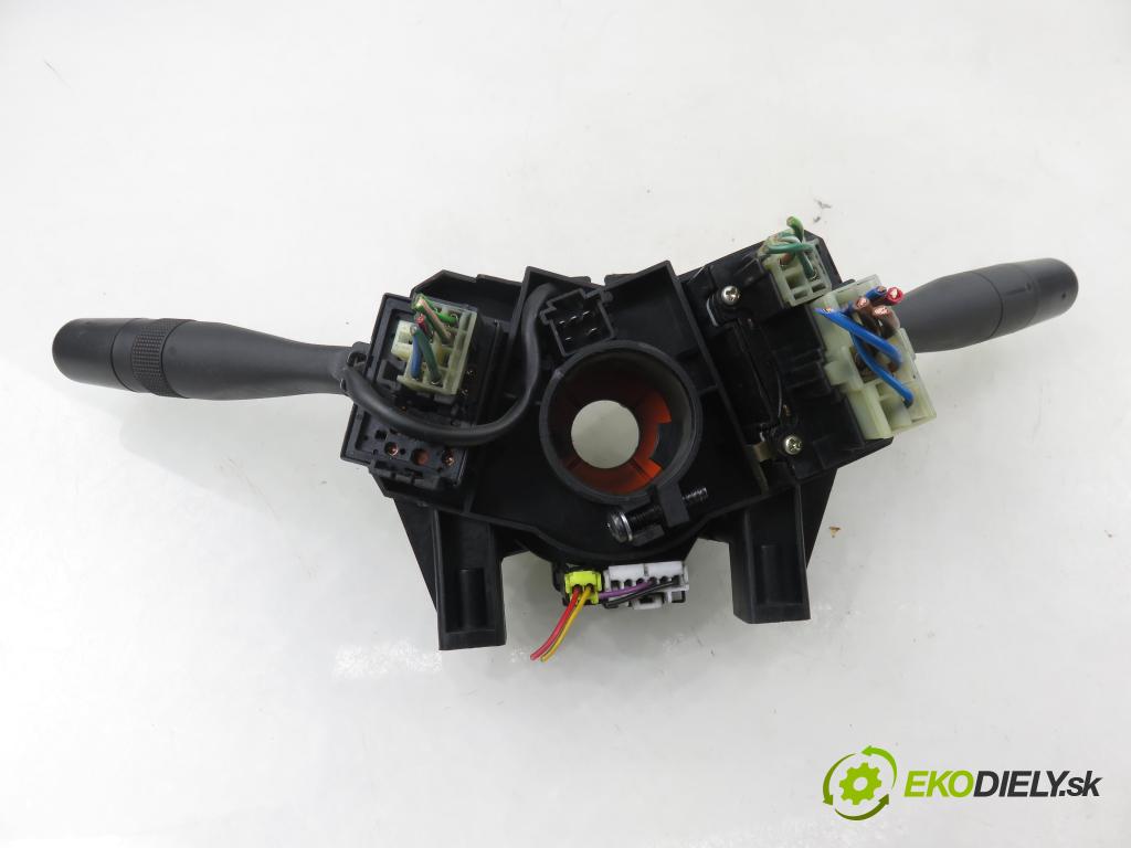 LAND ROVER FREELANDER (L314) SUV 1999 72,00 2.0 DI 4x4 - 20 T2N 1994,00 páčka/prepínač 54353799