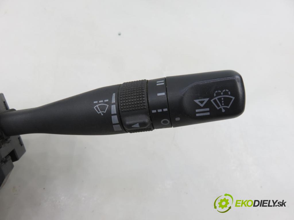 LAND ROVER FREELANDER (L314) SUV 1999 72,00 2.0 DI 4x4 - 20 T2N 1994,00 páčka/prepínač 54353799