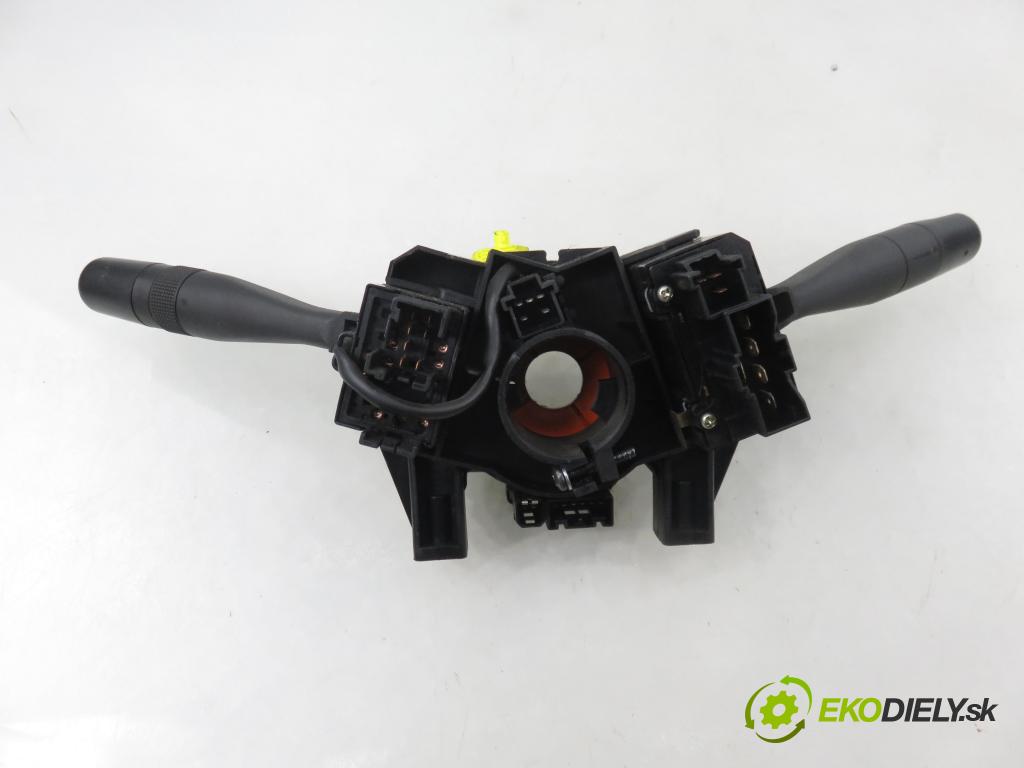 LAND ROVER FREELANDER (L314) SUV 1999 72,00 2.0 DI 4x4 - 20 T2N 1994,00 páčka/prepínač 54353799