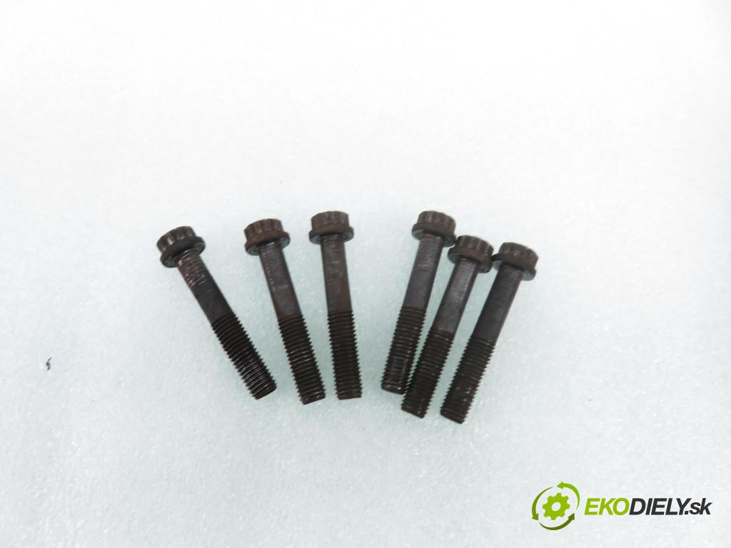 VW GOLF IV (1J1) HB 2003 55,00 1.4 16V - BCA 1390,00 Koleso zotrvačník 027105273D ; 320028610